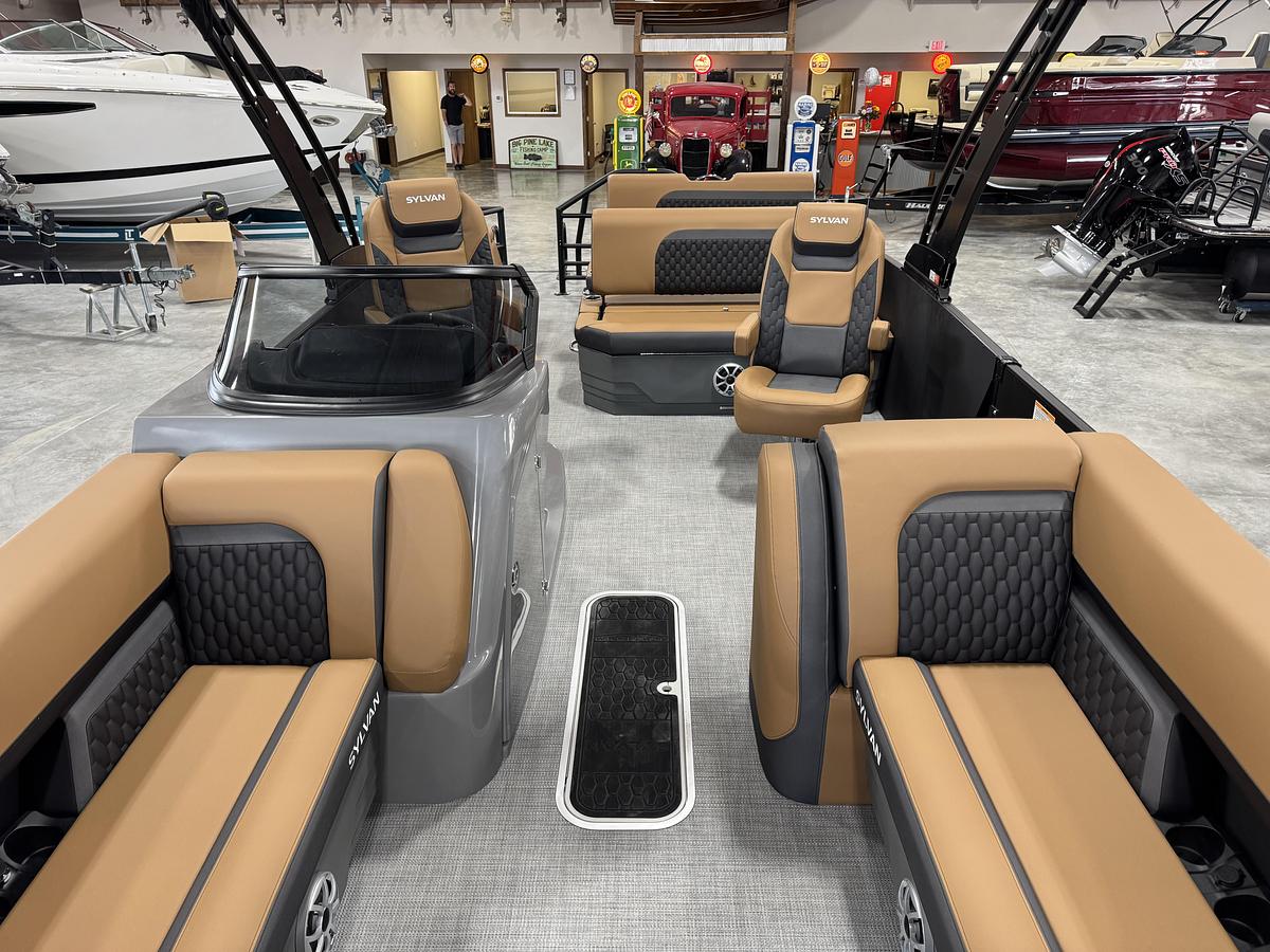 2026 Sylvan L-5 Platinum