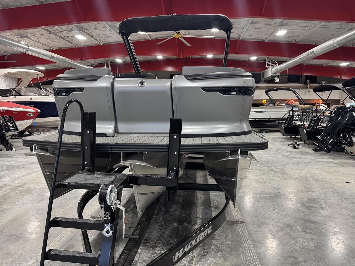 2024 Manitou 24 Explore