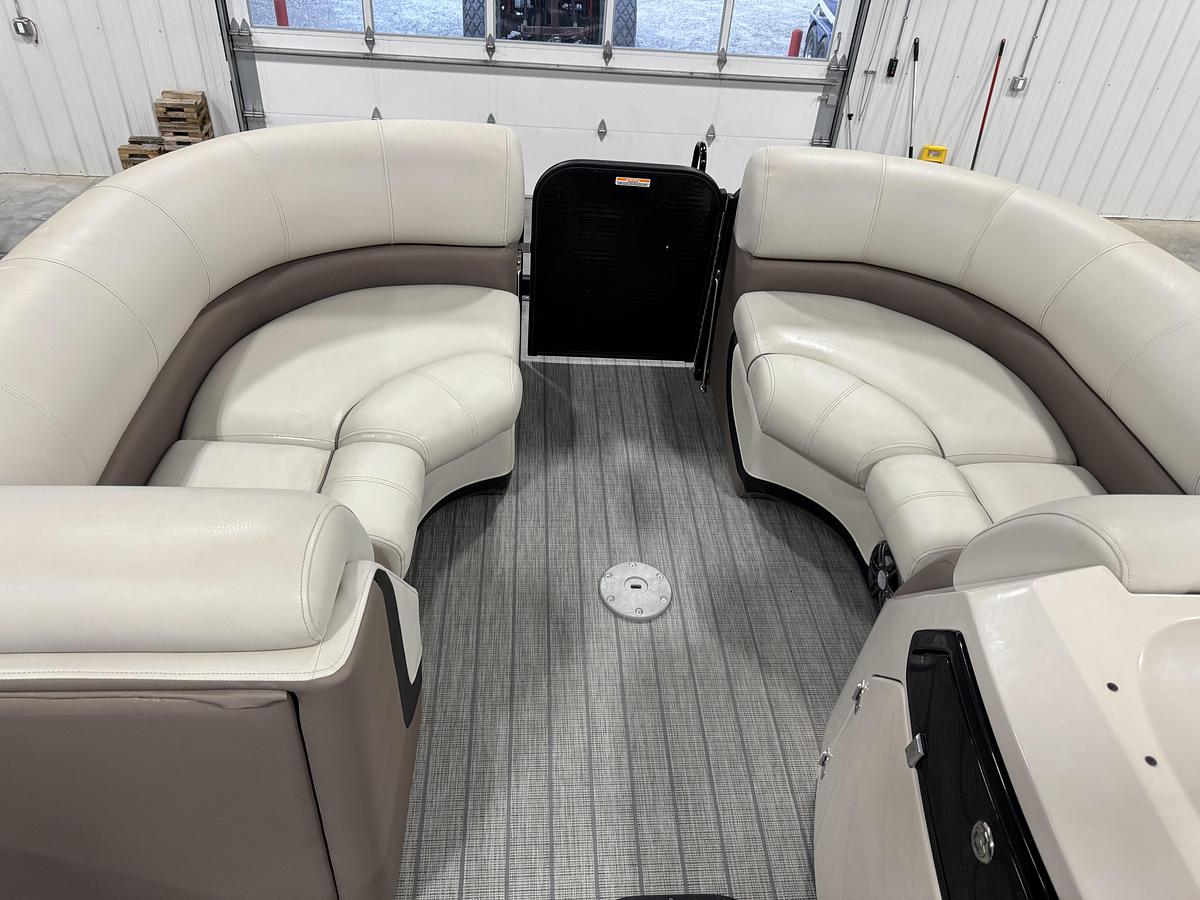 Used 2021 Manitou 23 Oasis