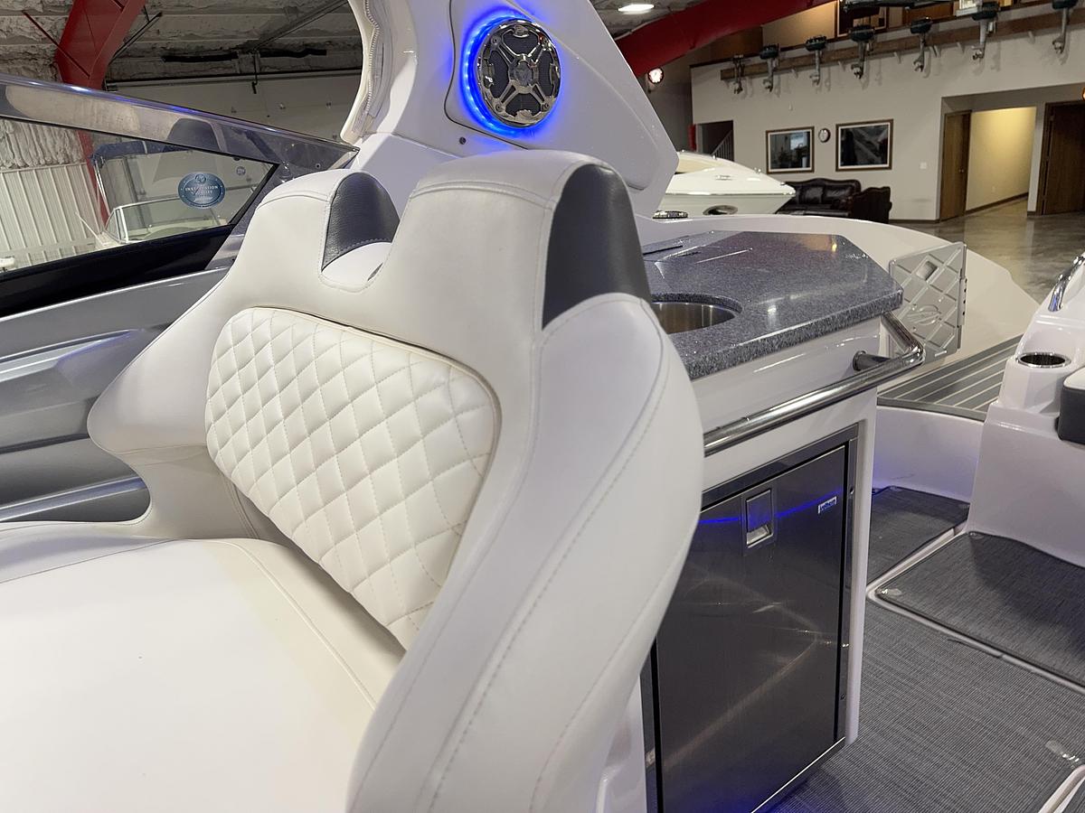 Used 2014 Chaparral 327 SSX