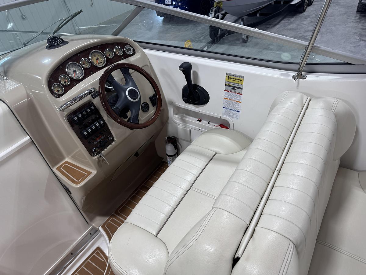 Used 2005 Chaparral 240 Signature