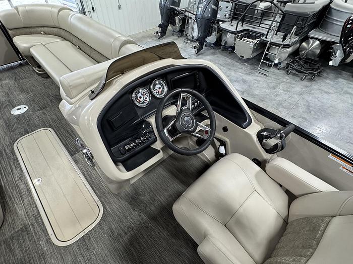 Used 2022 Avalon Catalina 2585