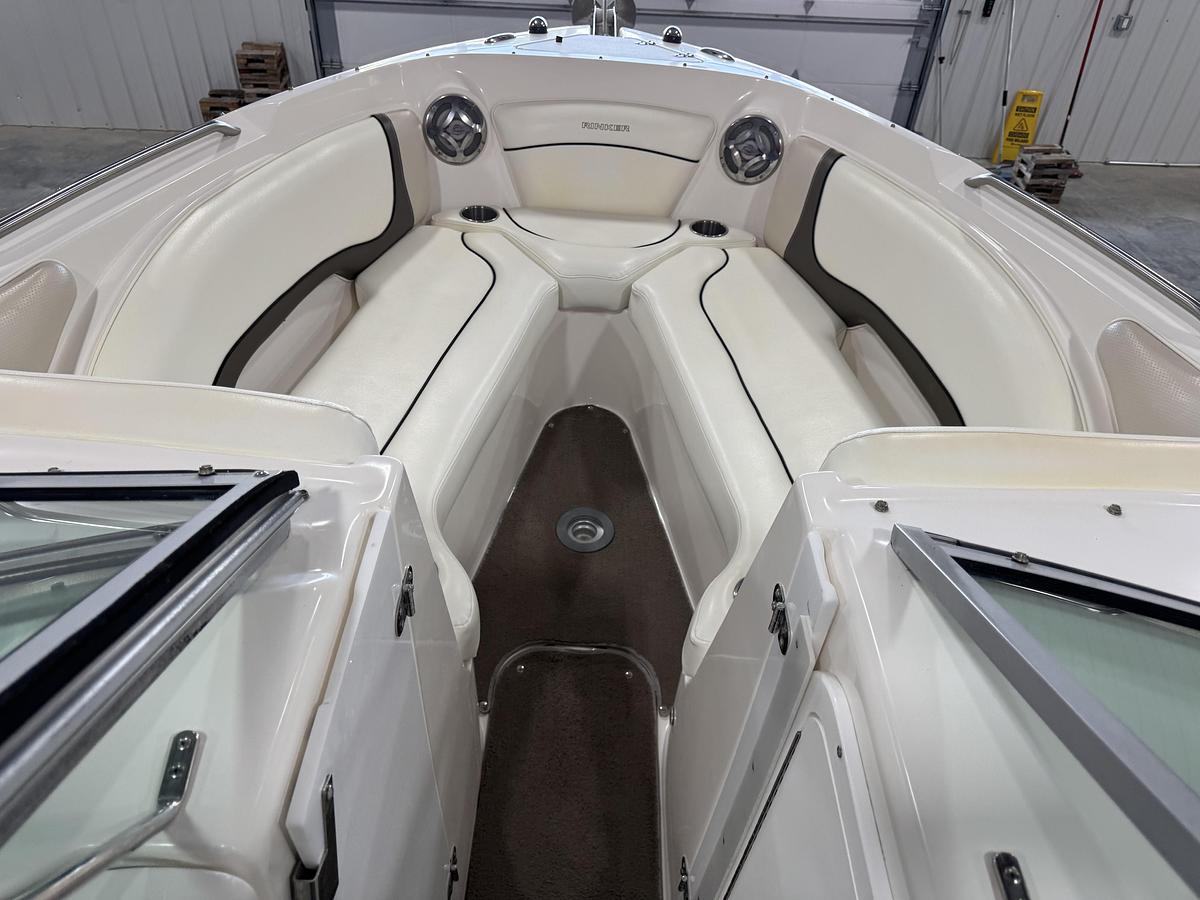 Used 2008 Rinker 296 BR