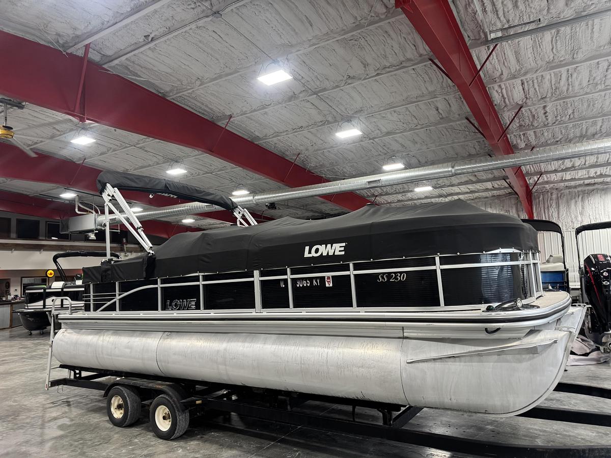 Used 2017 Lowe 230 SS