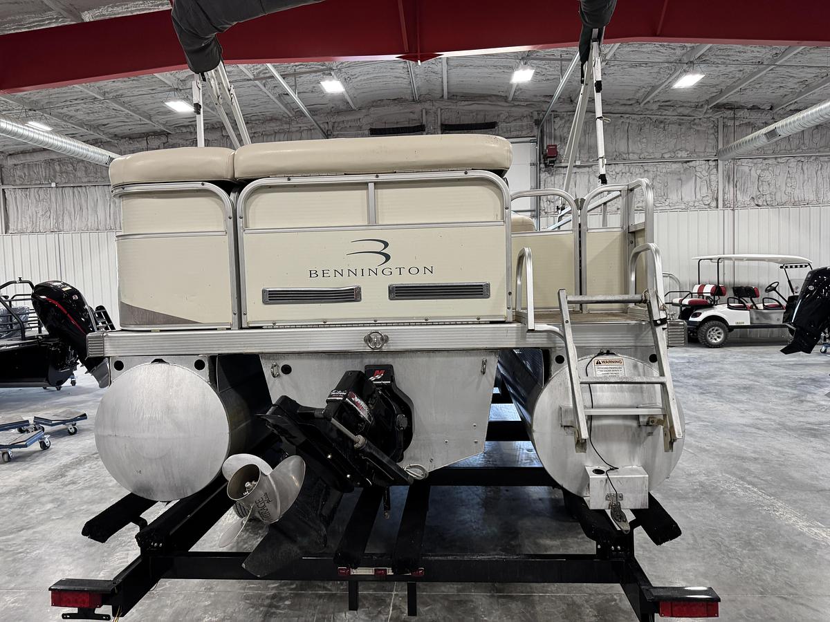 Used 2003 Bennington 2575 RL