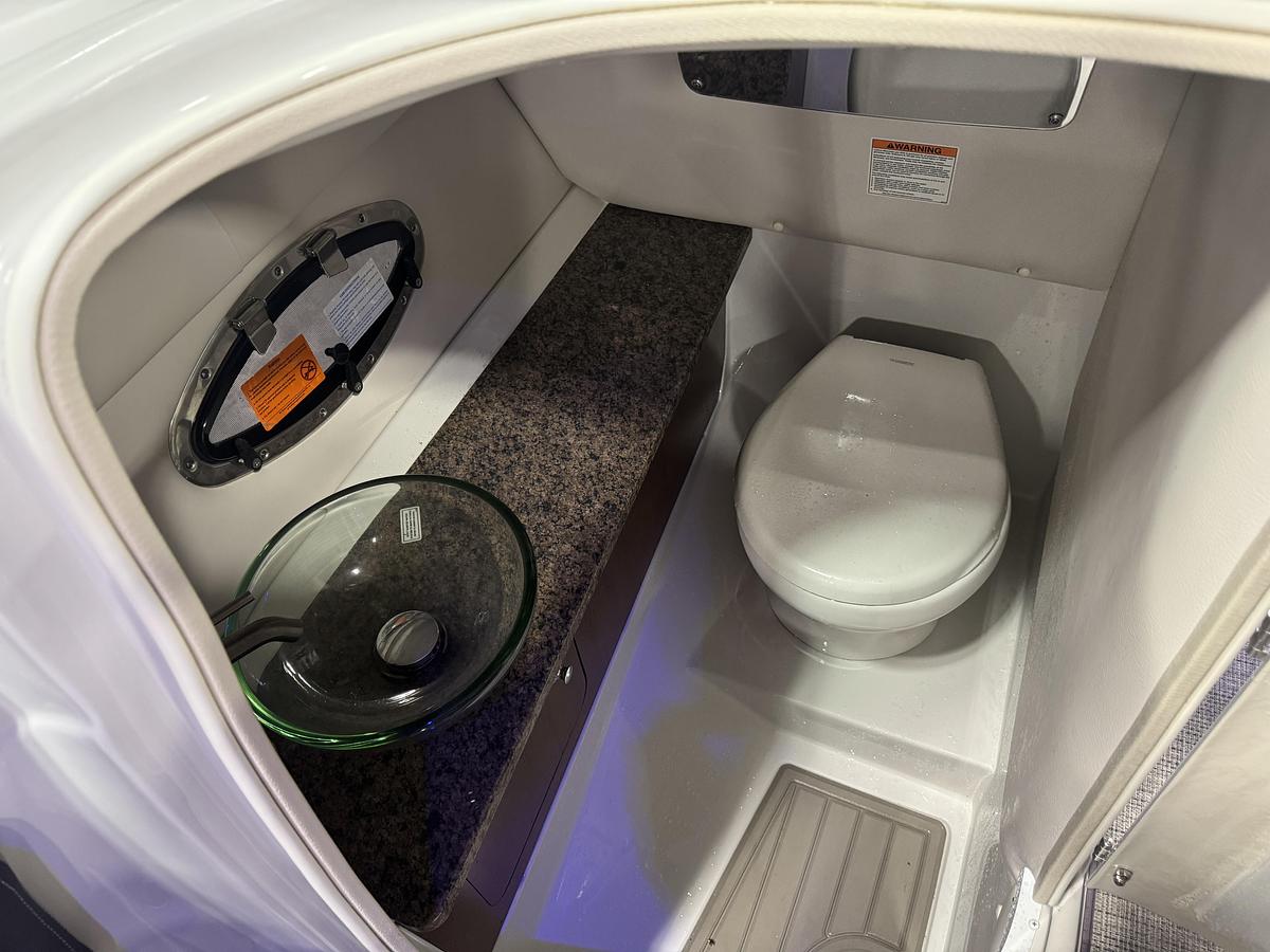 Used 2020 Crownline 255 SS