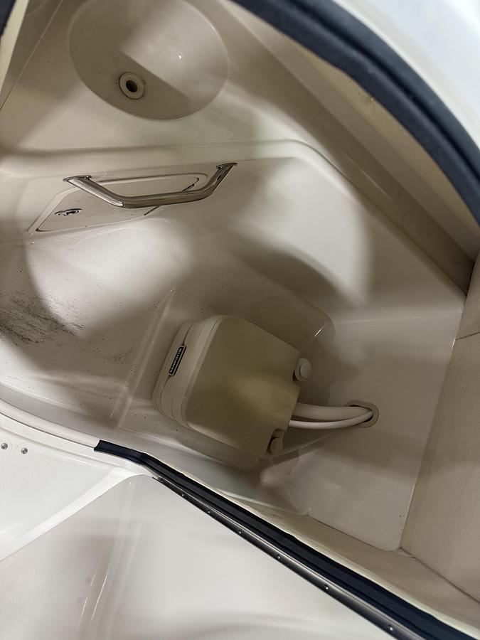 Used 2006 Sea Ray 240 Sundeck