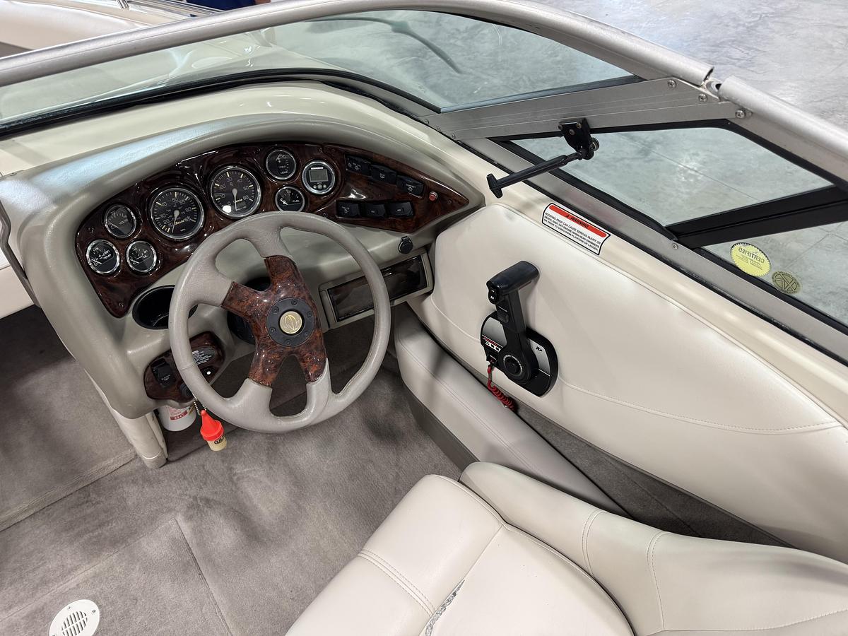 Used 2000 Crownline 225 BR