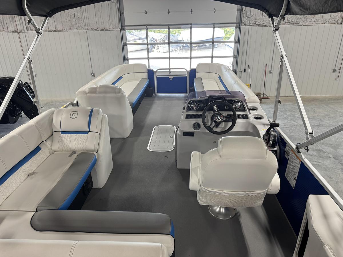 Used 2019 Sweetwater 2486