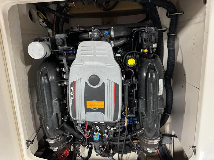 Used 2011 Chaparral 226 SSi