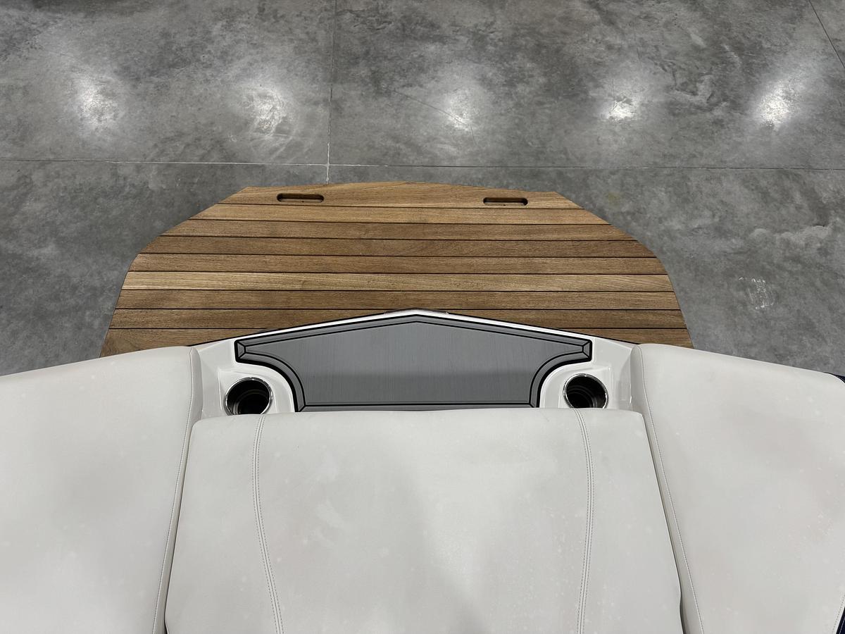 Used 2019 Mastercraft XT 25