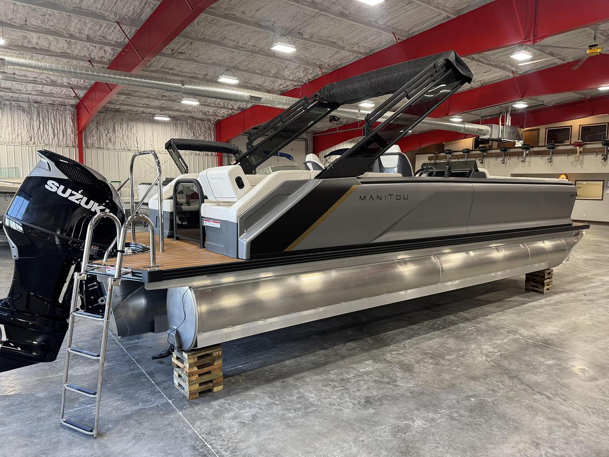 2025 Manitou 26 Explore