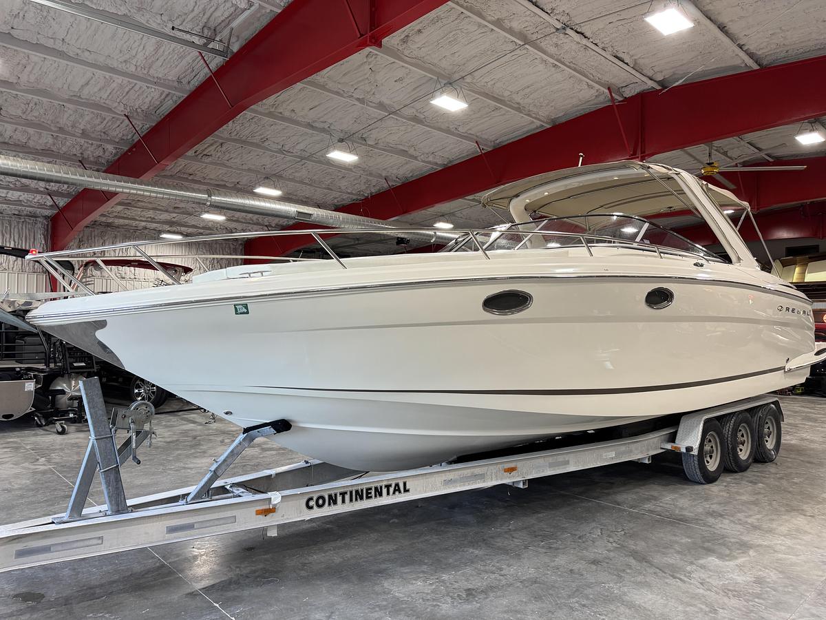 Used 2005 Regal 3350