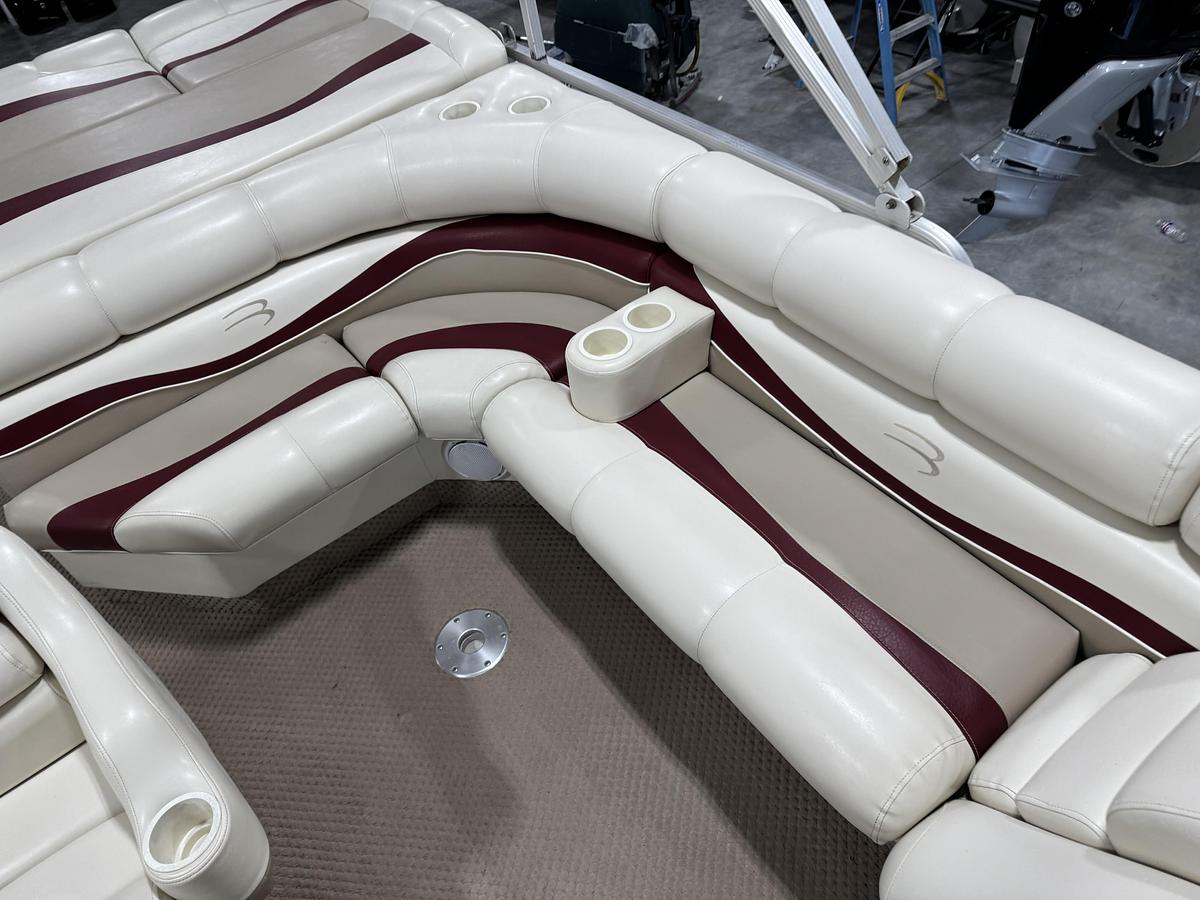 Used 2001 Bennington 2575 RLX