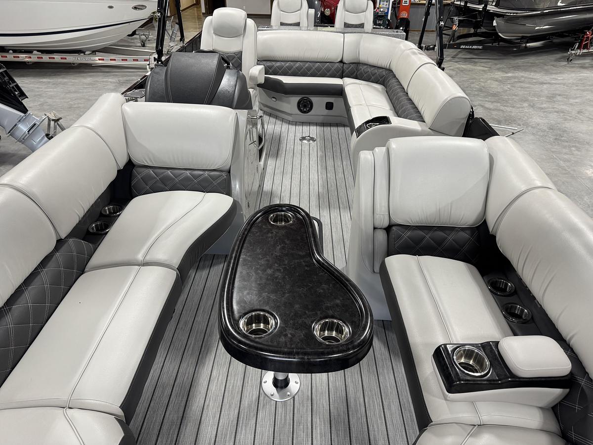 Used 2020 G3 326 SE Diamond Edition