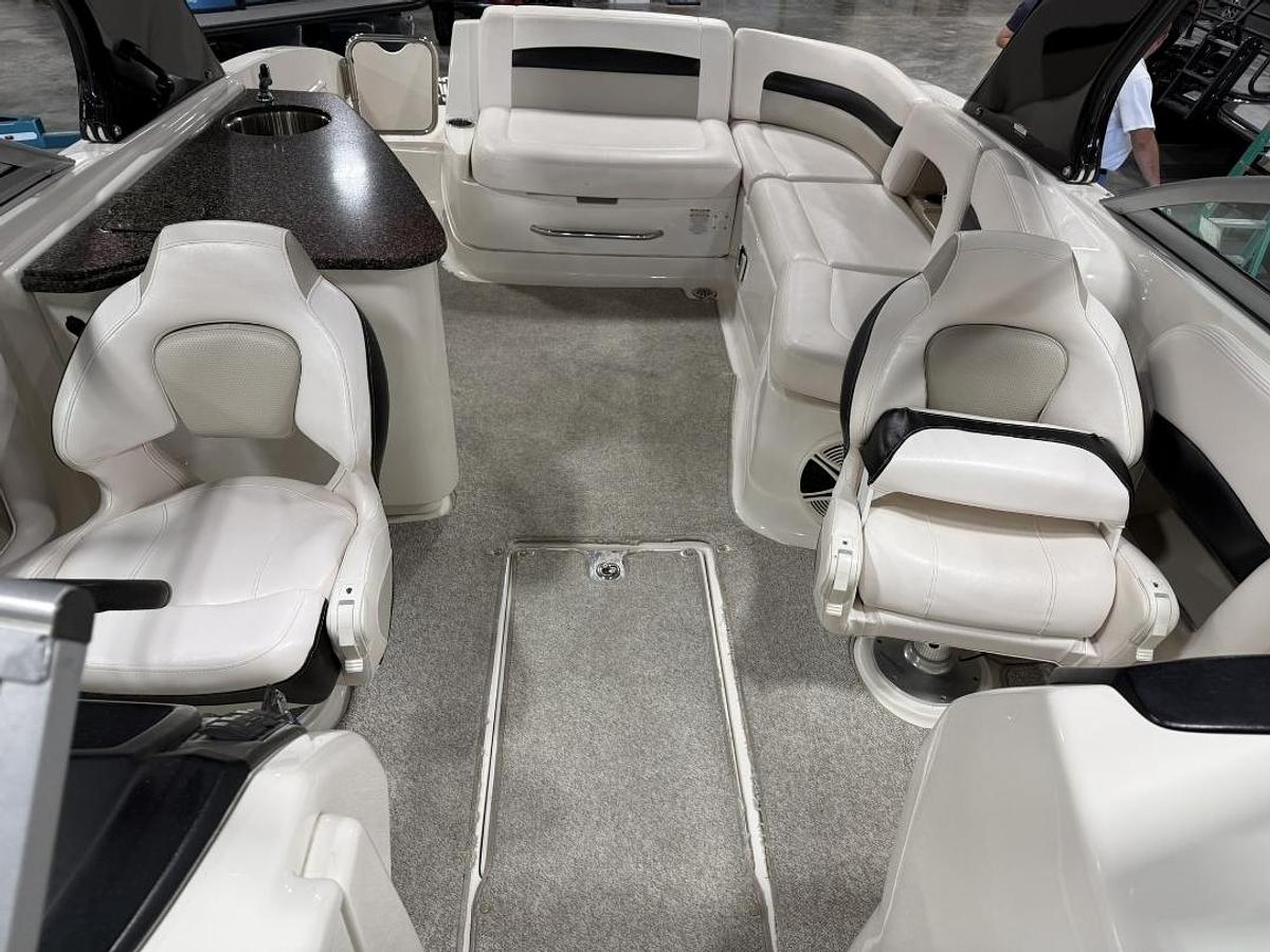 Used 2009 Chaparral 284 Sunesta