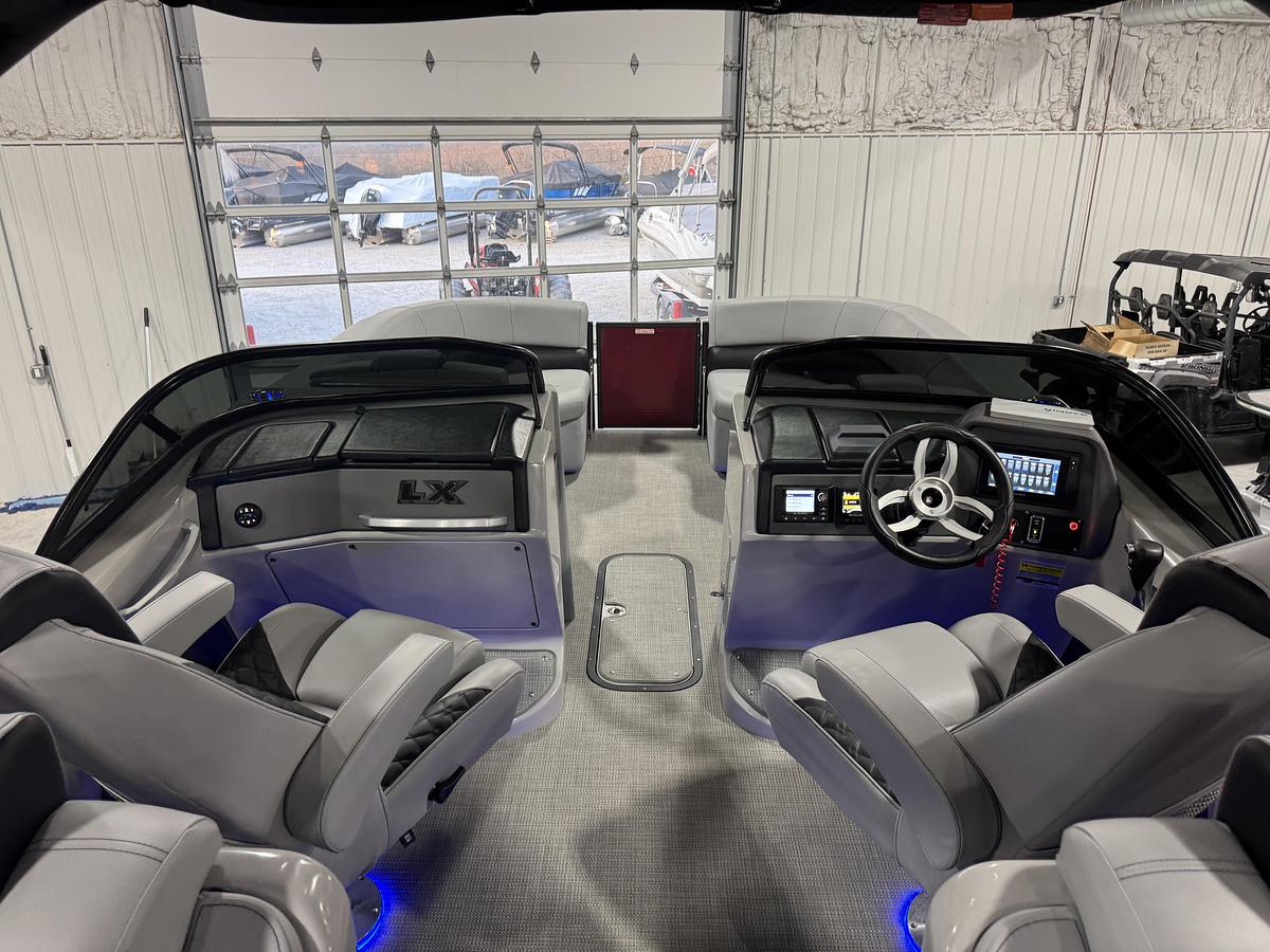 Used 2021 Manitou LX 25