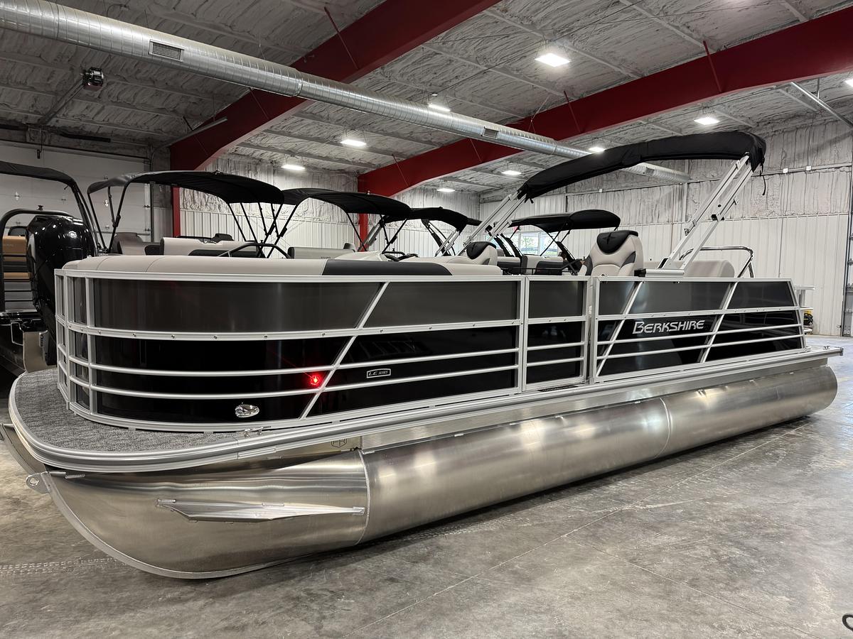 2026 Berkshire 24 UL LE