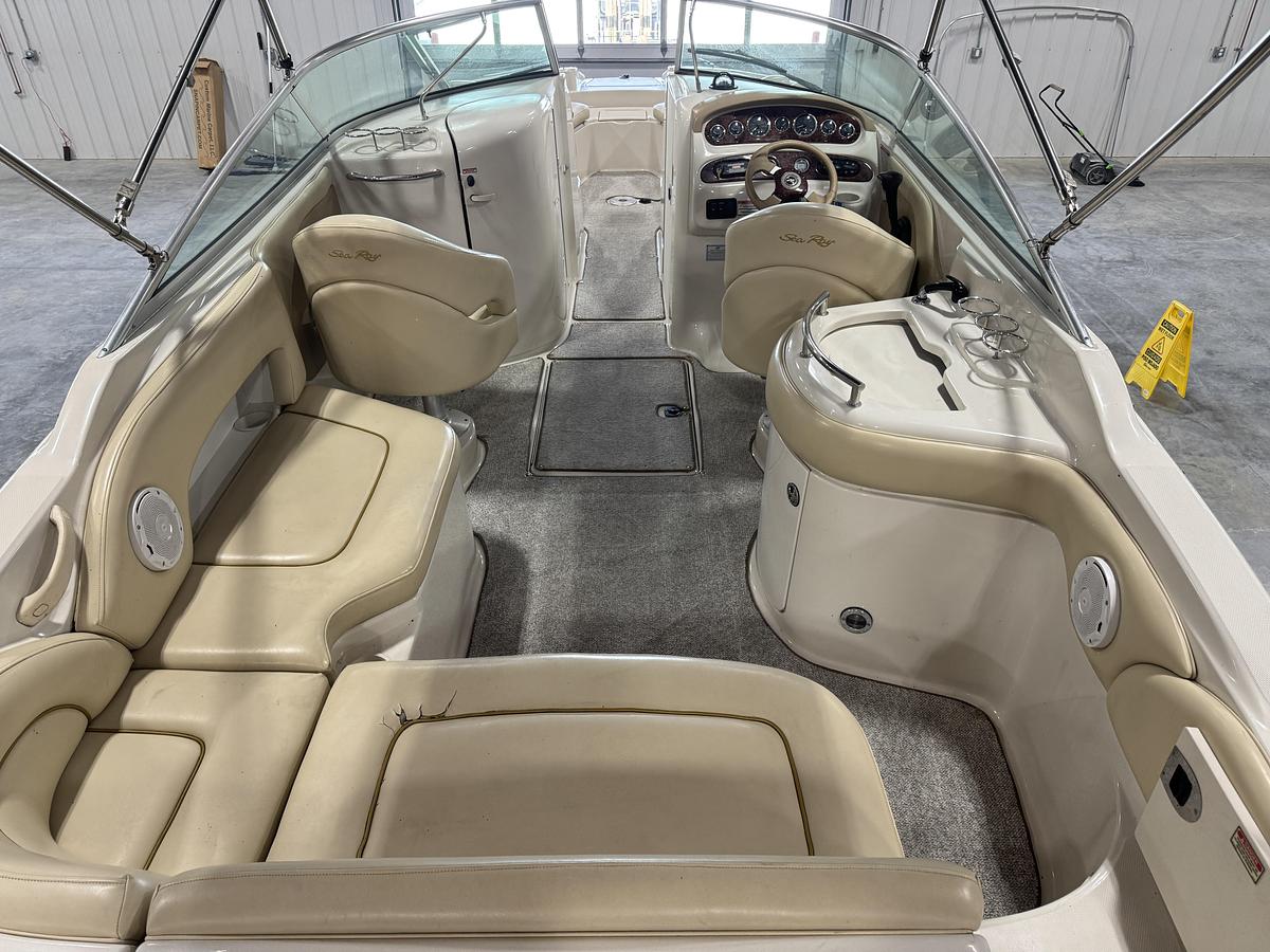 Used 2002 Sea Ray 270 Sundeck