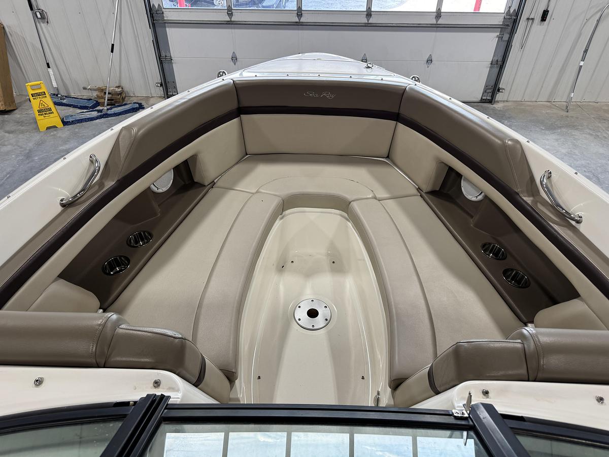 Used 2011 Sea Ray 250 SLX