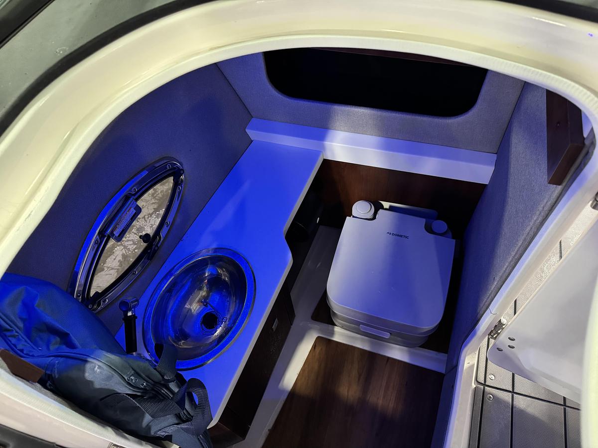 Used 2023 Chaparral 30 Surf