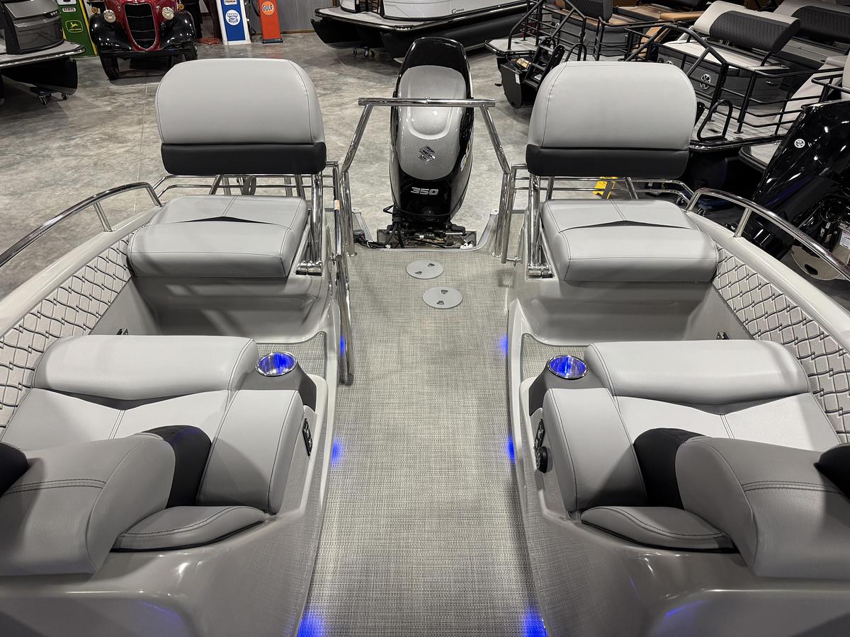 Used 2021 Manitou LX 25