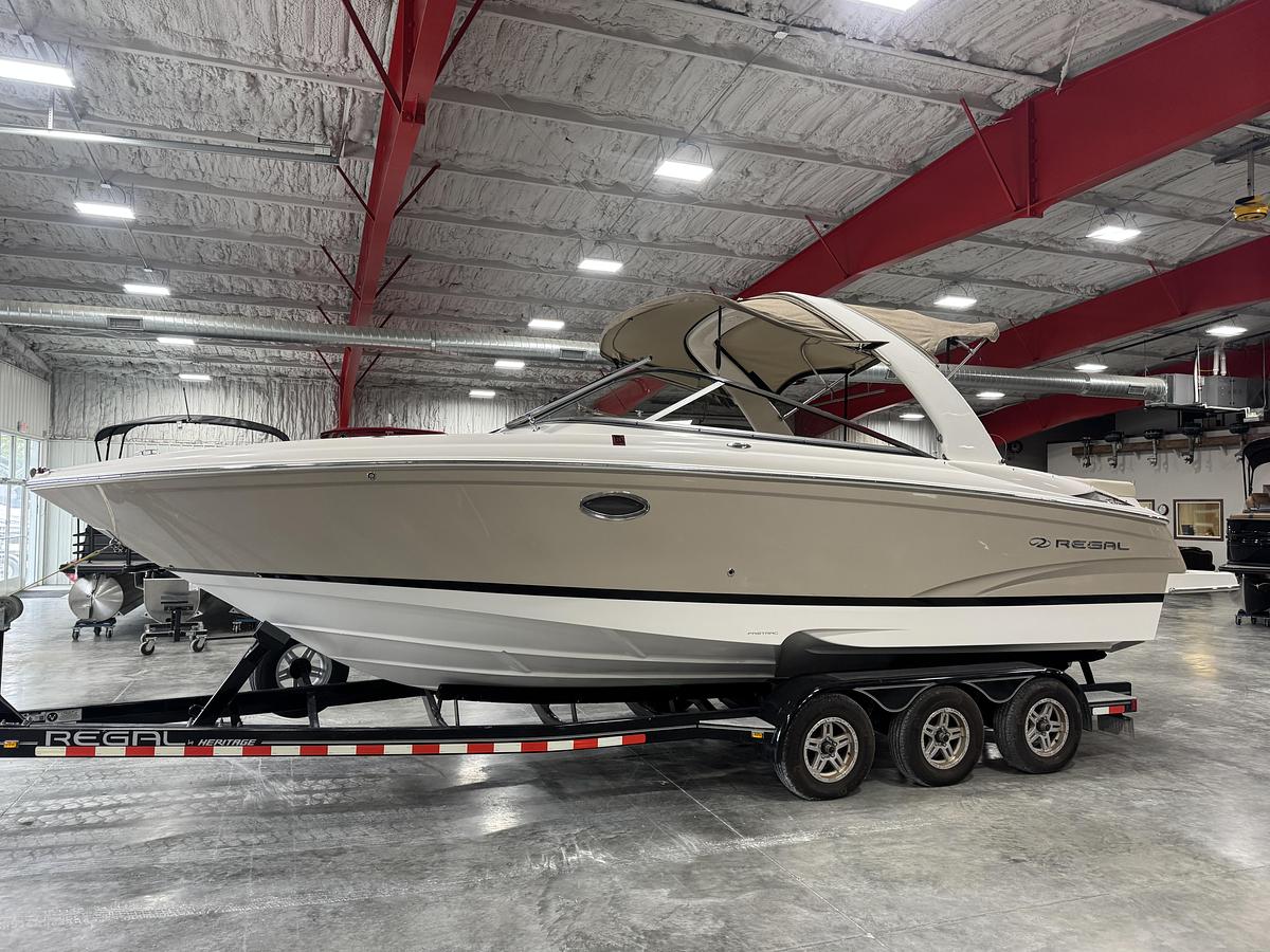 Used 2011 Regal 2700