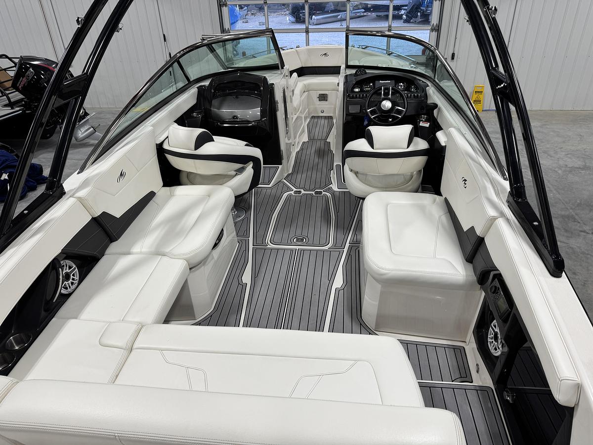 Used 2014 Monterey 268 Super Sport BR