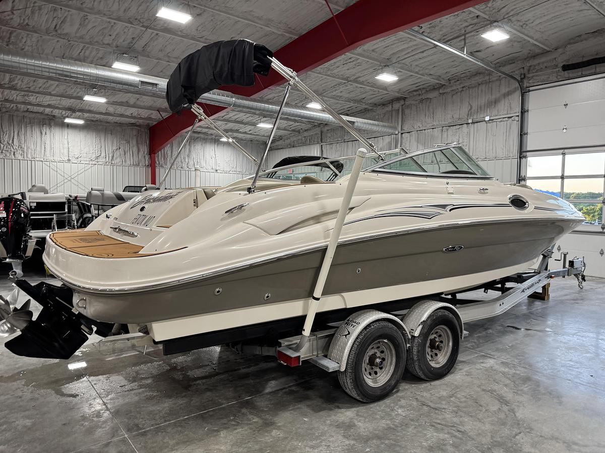 Used 2006 Sea Ray 270 Sundeck