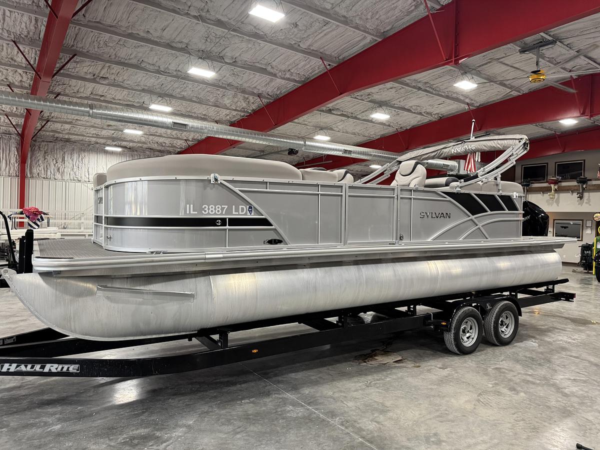 Used 2022 Sylvan L-5