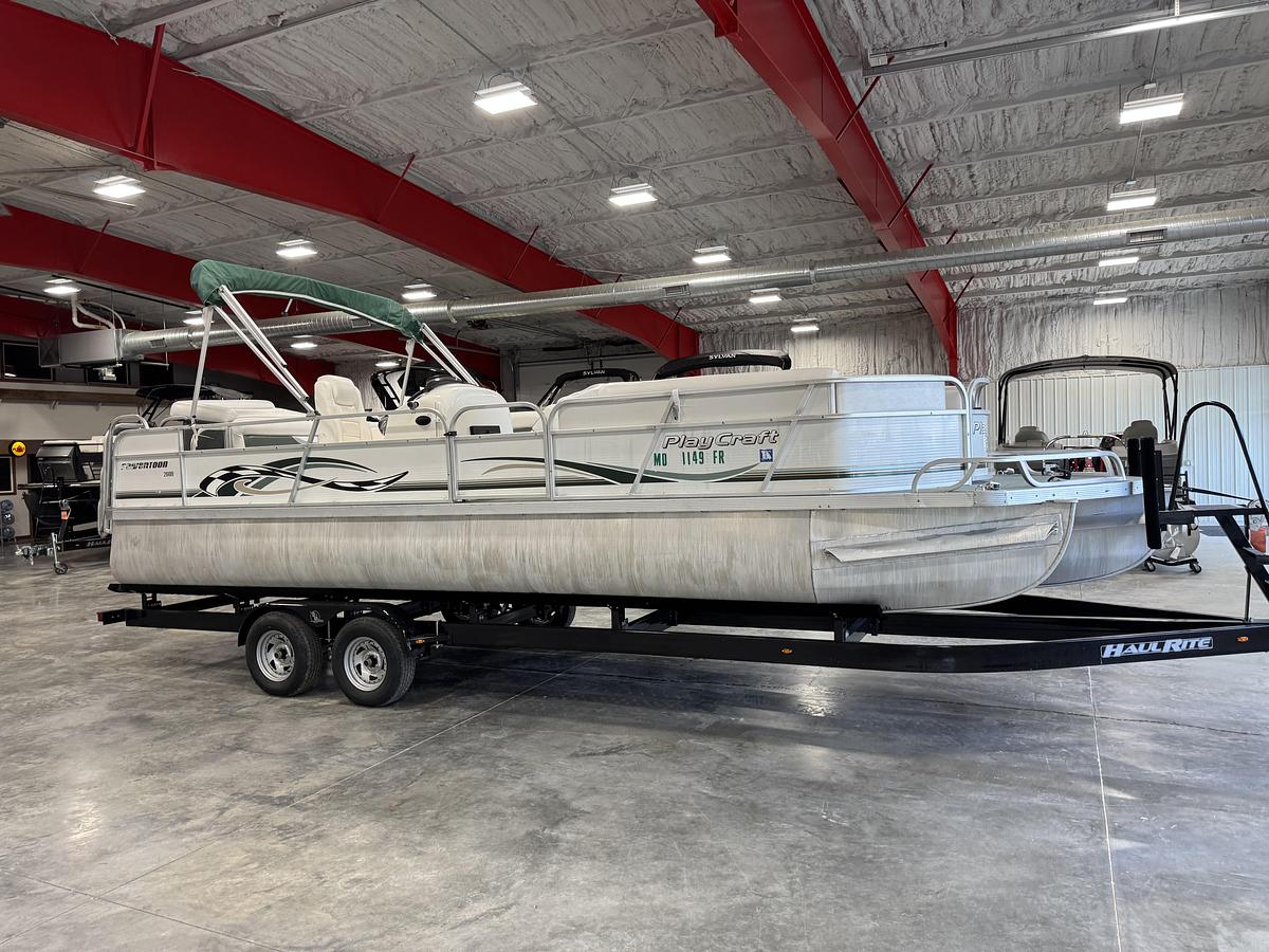 Used 2001 PlayCraft 2600 Powertoon