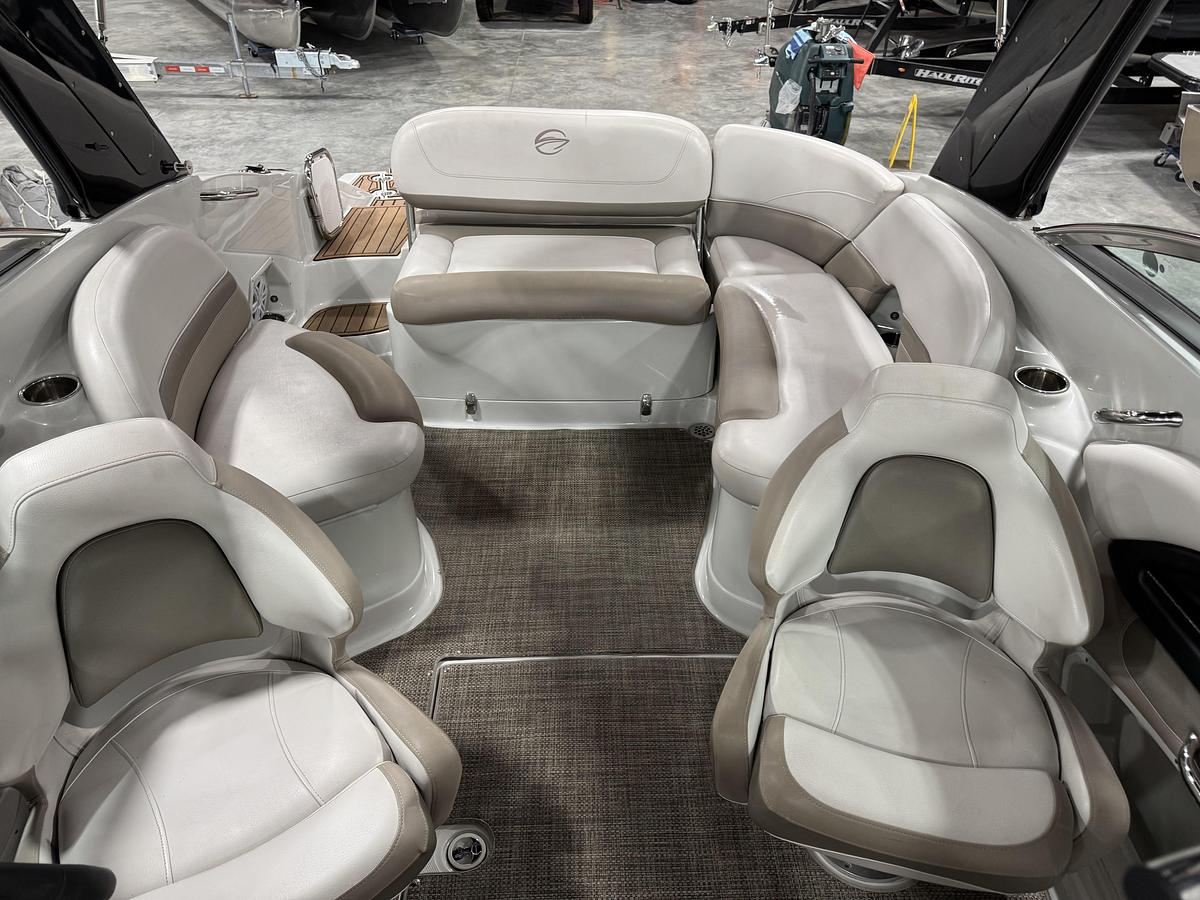 Used 2015 Crownline E-4