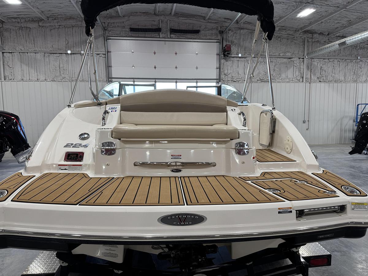 Used 2011 Chaparral 224 Sunesta