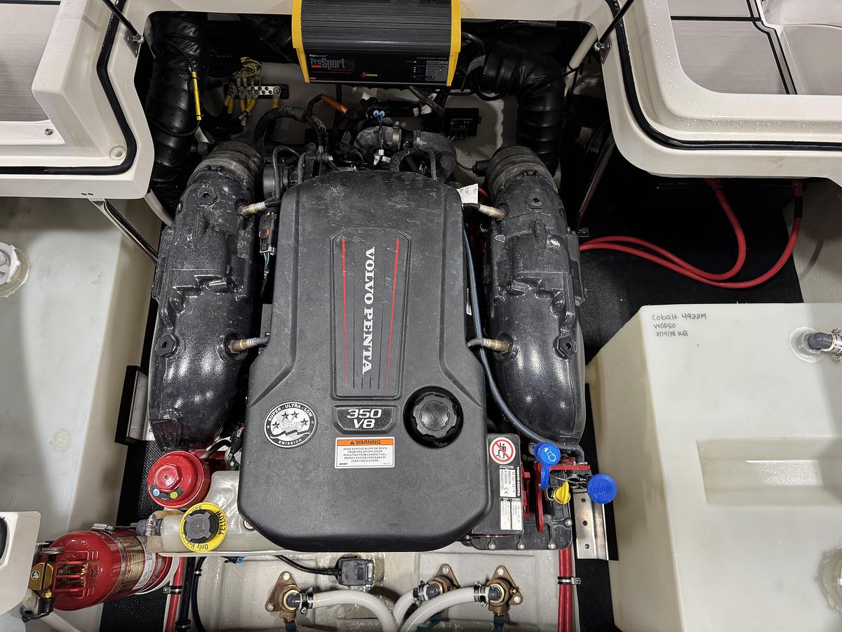 Used 2018 Cobalt R-5 Surf