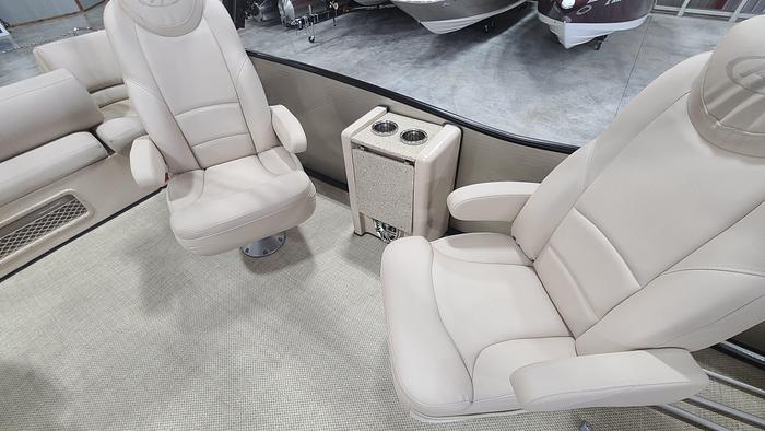 Used 2016 Harris Grand Mariner 270