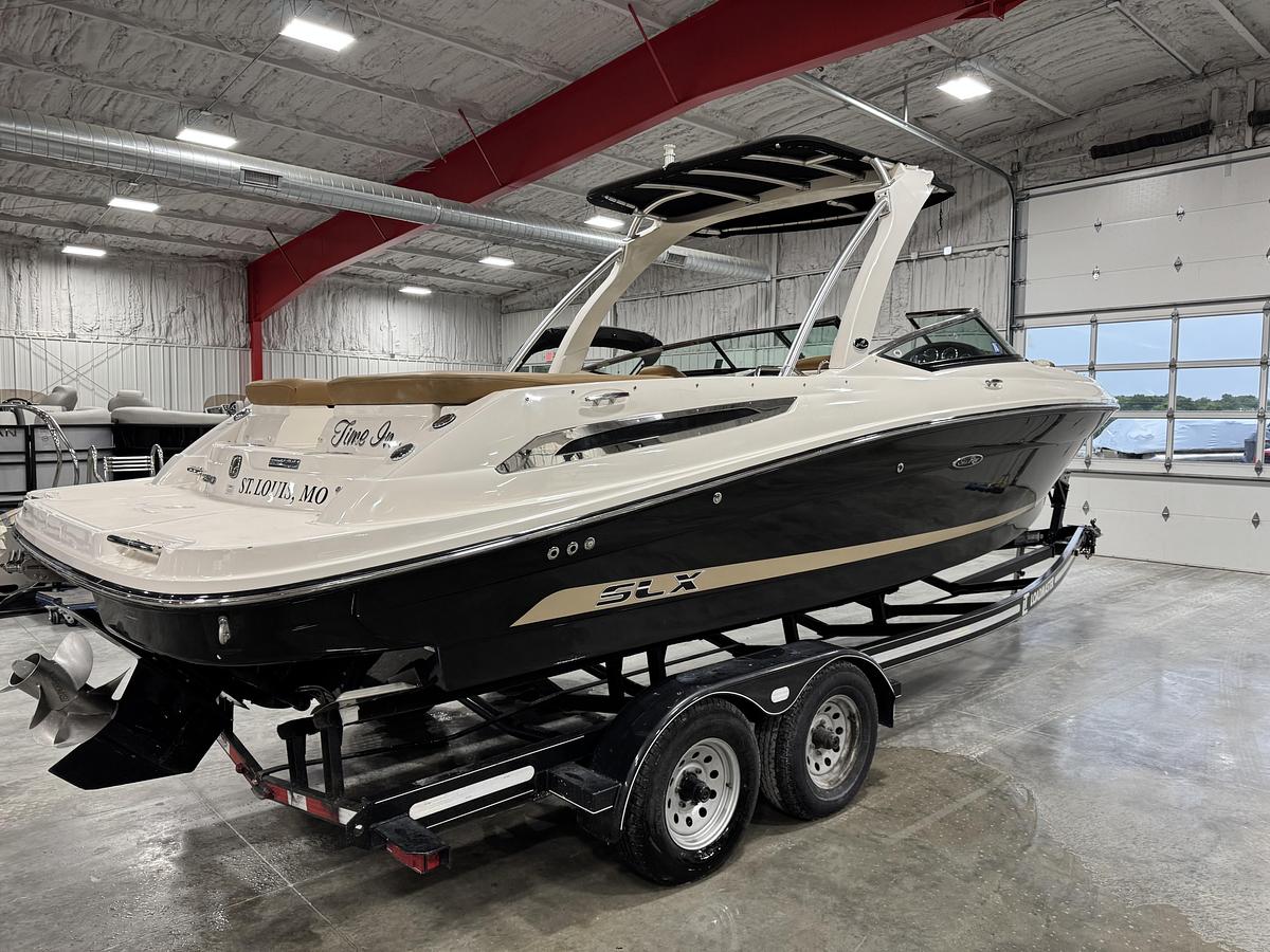 Used 2015 Sea Ray 250 SLX