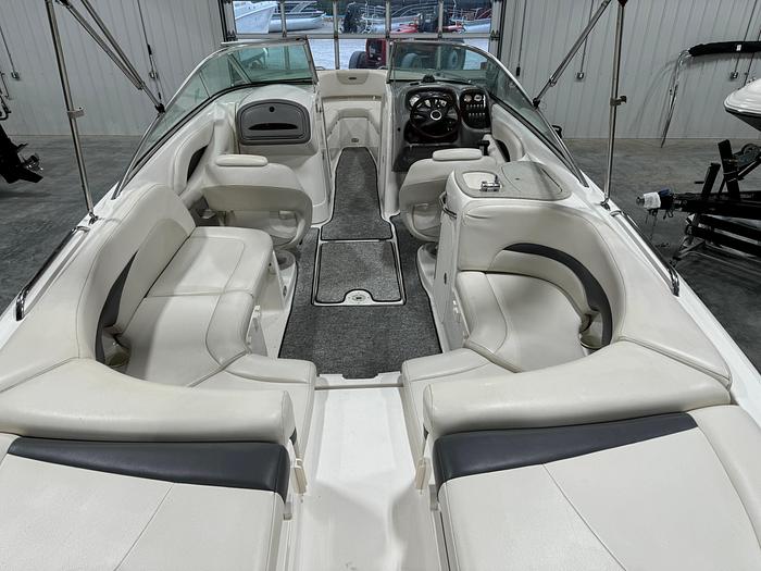 Used 2004 Chaparral 256 SSi