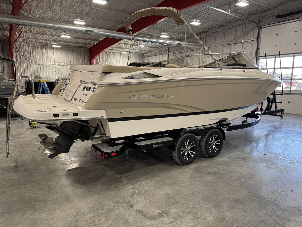 Used 2012 Regal 2700
