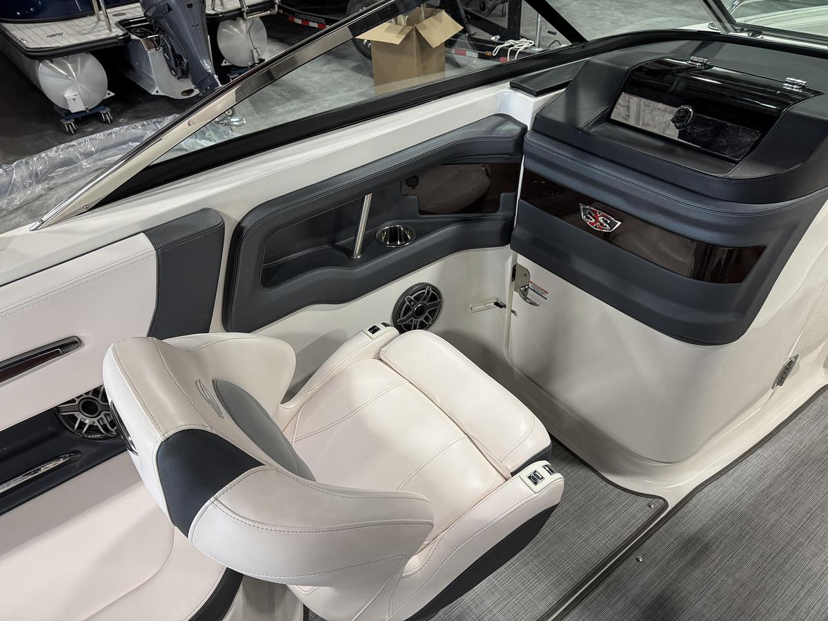 Used 2020 Chaparral 257 SSX