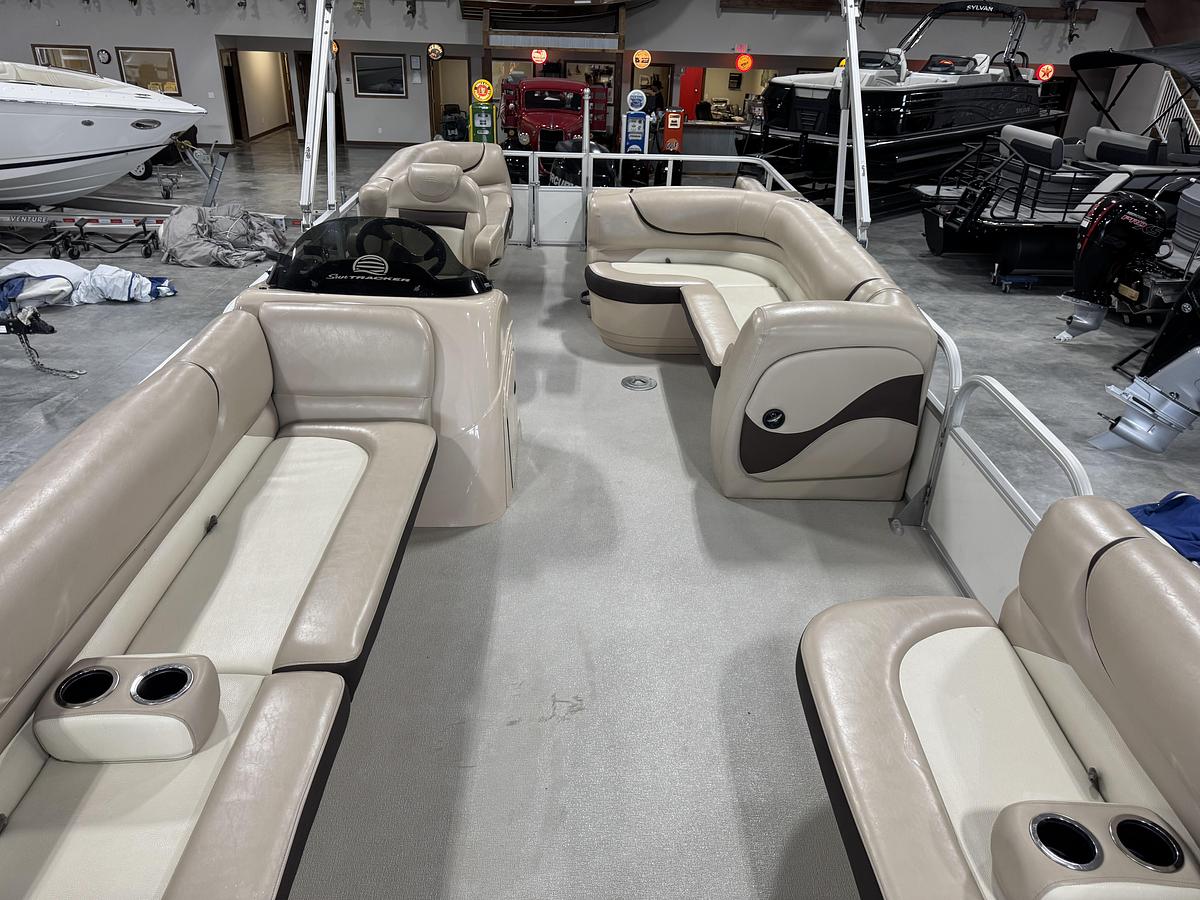 Used 2016 Sun-Tracker 24 Party-Barge DLX XP-3