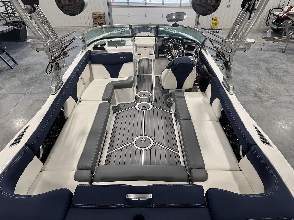 Used 2019 Mastercraft XT 25