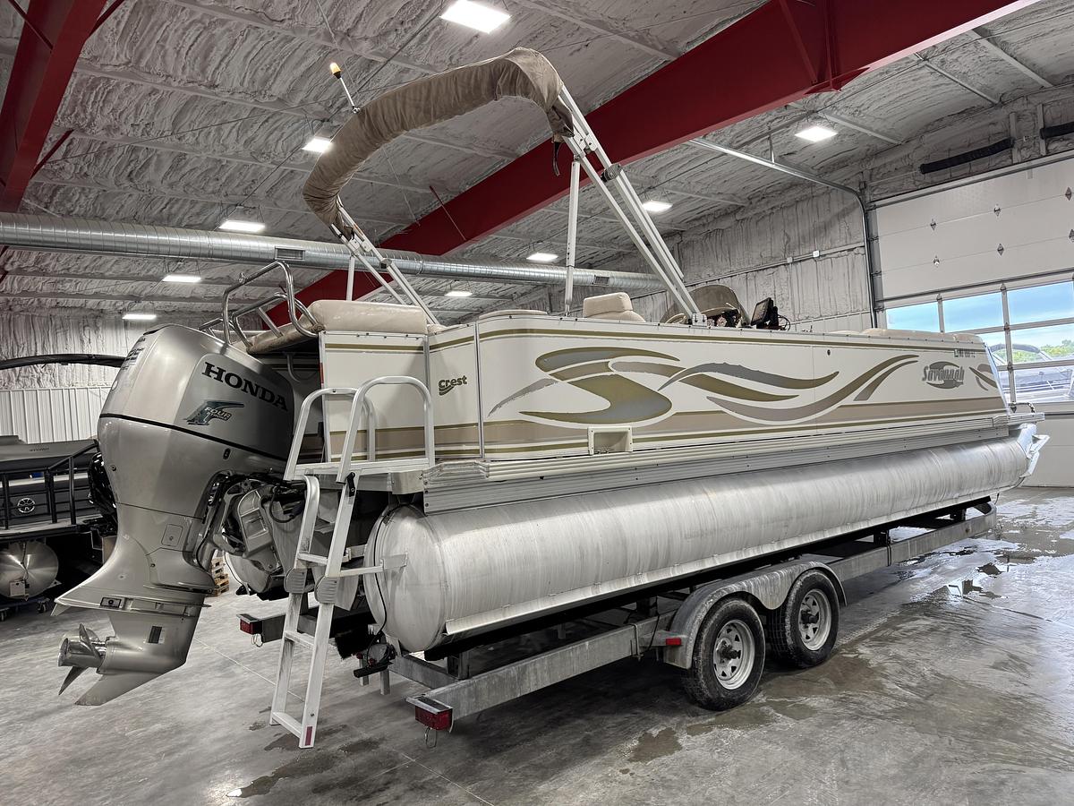 Used 2005 Crest 25 Savanna