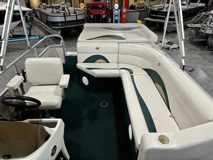 Used 2010 Avalon EBF 240 Tritoon