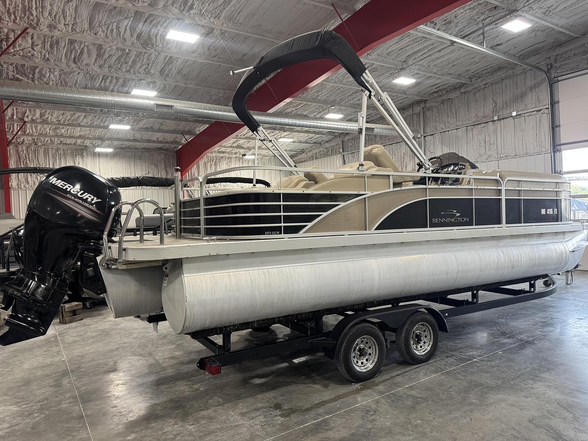 Used 2013 Bennington 2375 GCW