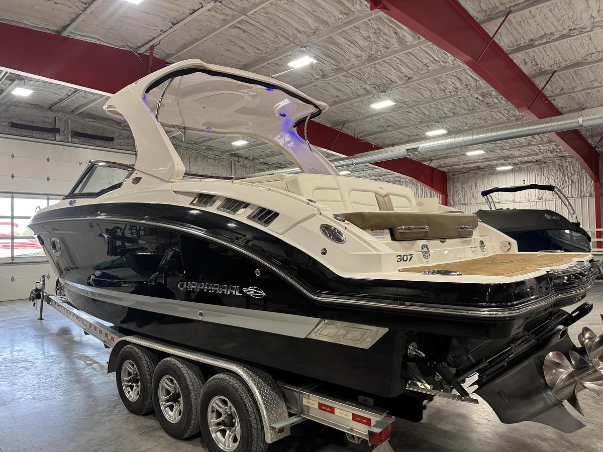 Used 2016 Chaparral 307 SSX