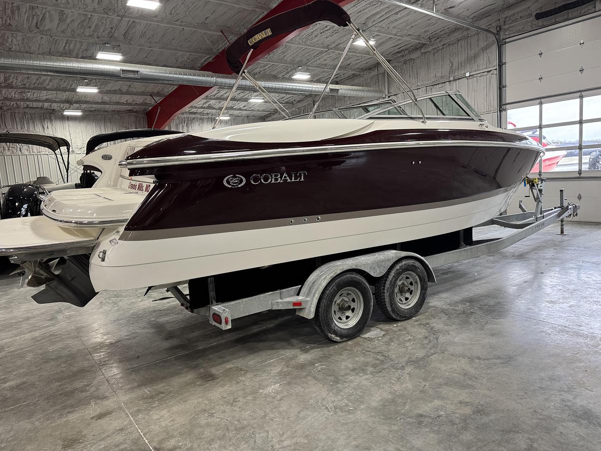 Used 2005 Cobalt 282 BR