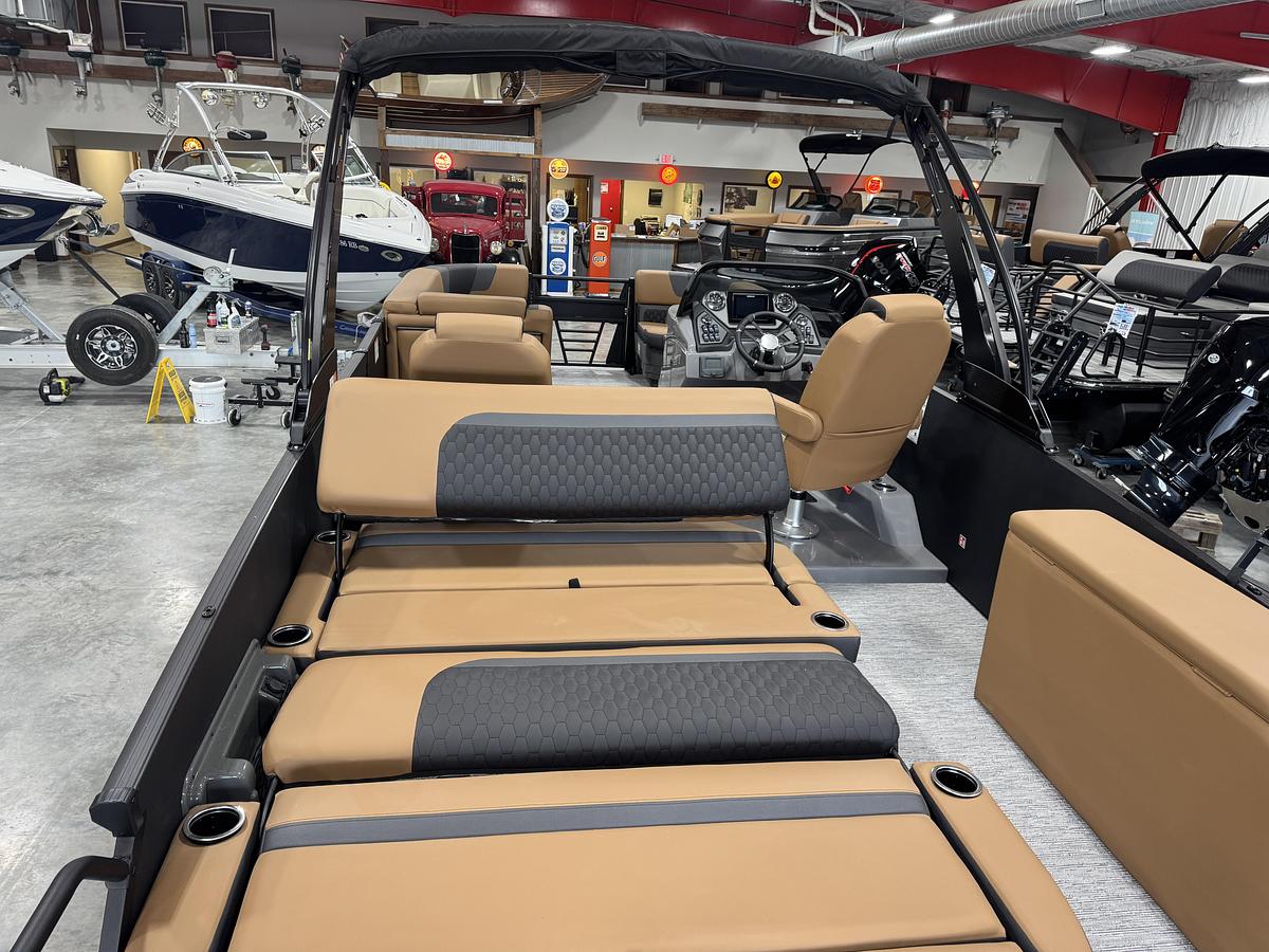 2026 Sylvan L-5 Platinum