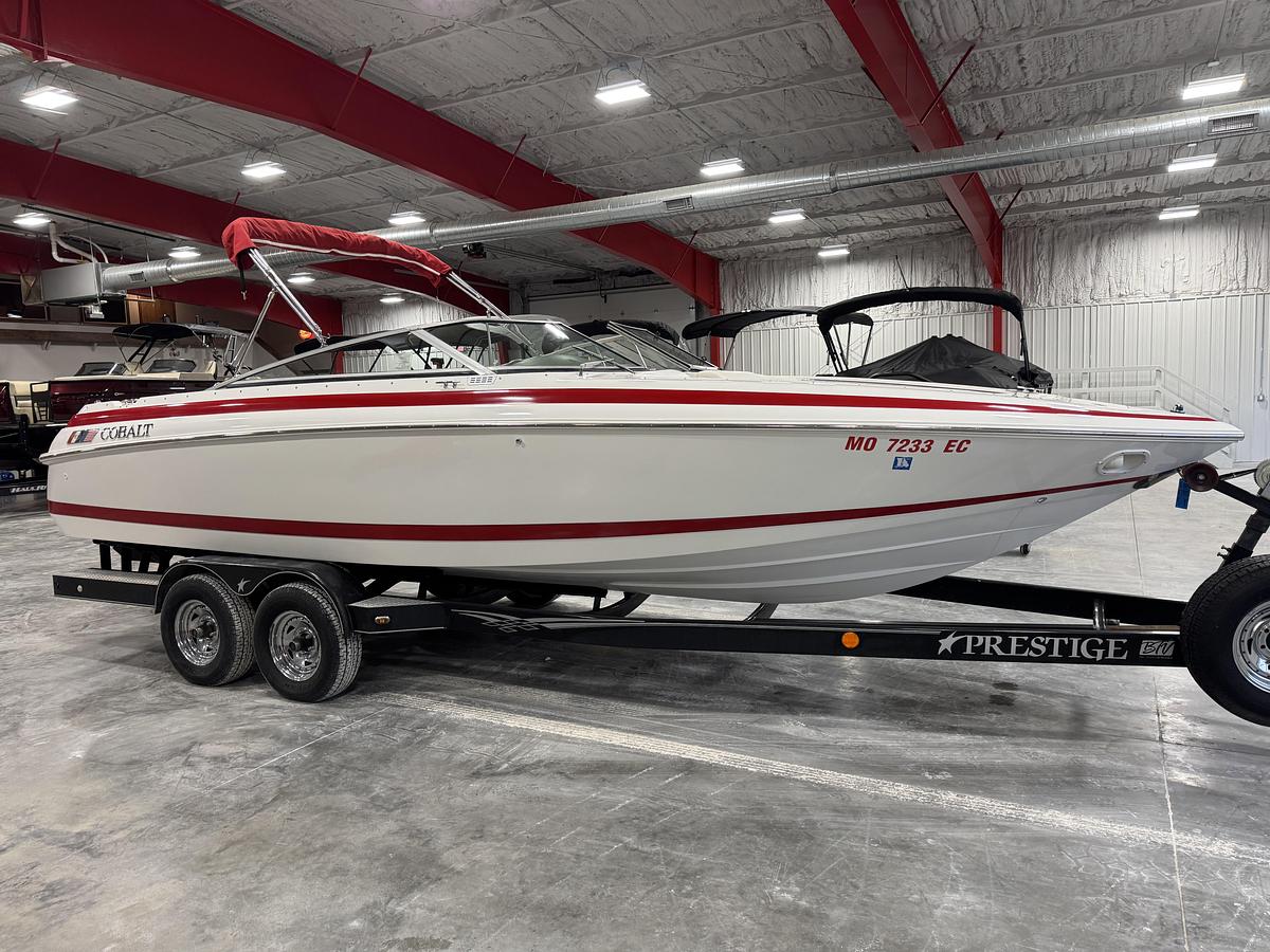 Used 1995 Cobalt 252 BR