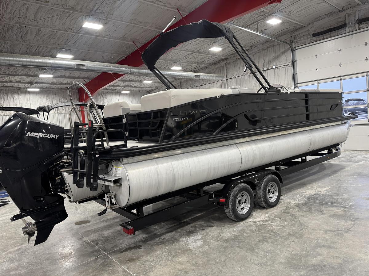 Used 2022 Lowe 270 SS