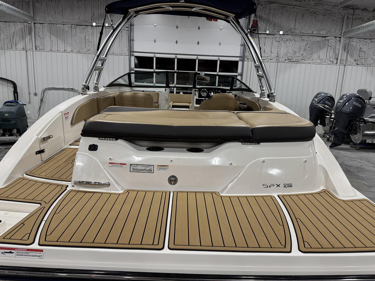 Used 2019 Sea Ray SPX 210